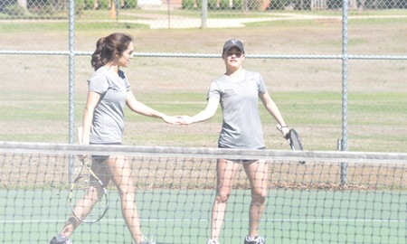 MMI Sweeps Huntingdon College, 9-0, in Women’s Tennis