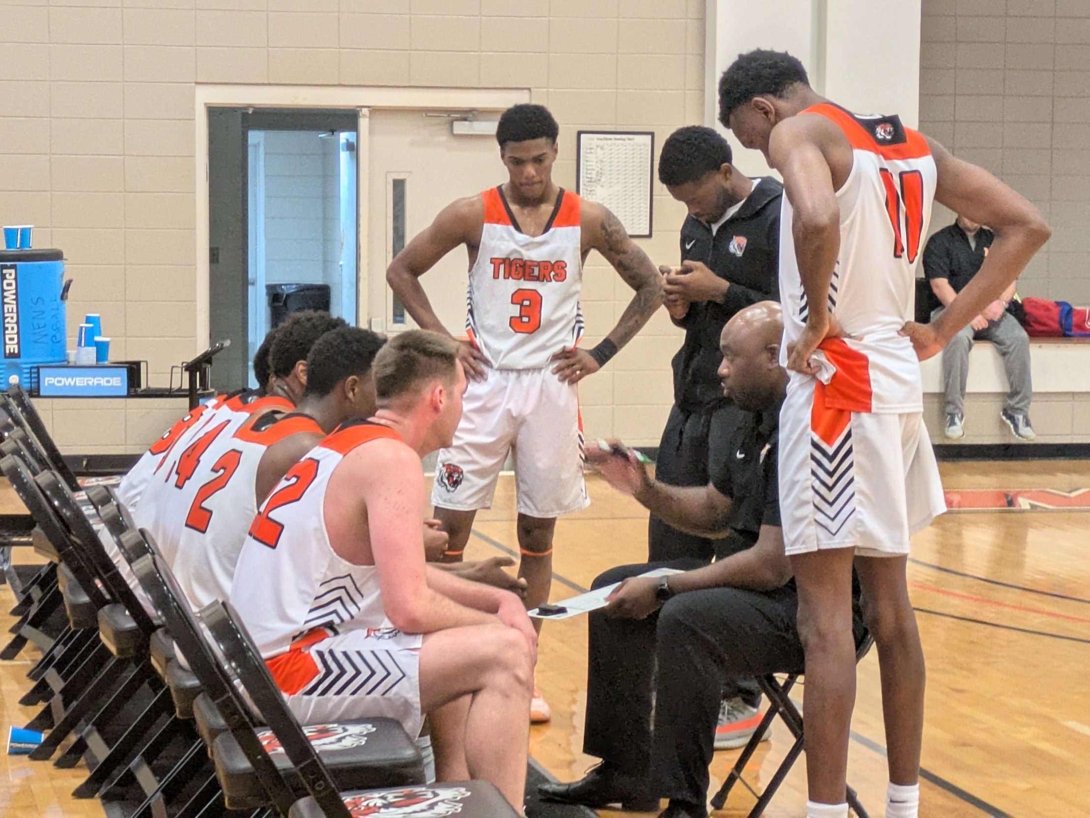 Three in a Row for the Tigers