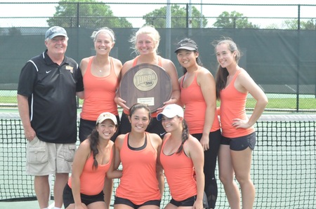Women’s Tennis Cracks Top Ten in the Nation, Finishes Ninth